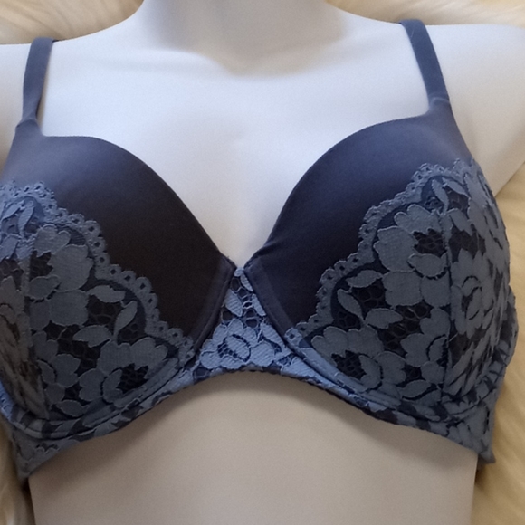 Dobreva Lavender Lace & Padded Bra - Picture 13 of 16
